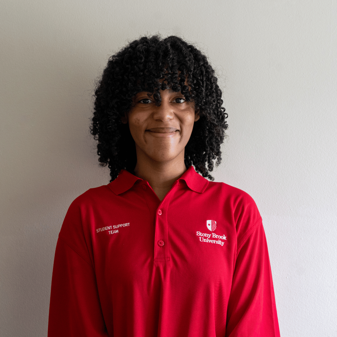 Photo of female student intern Kayla