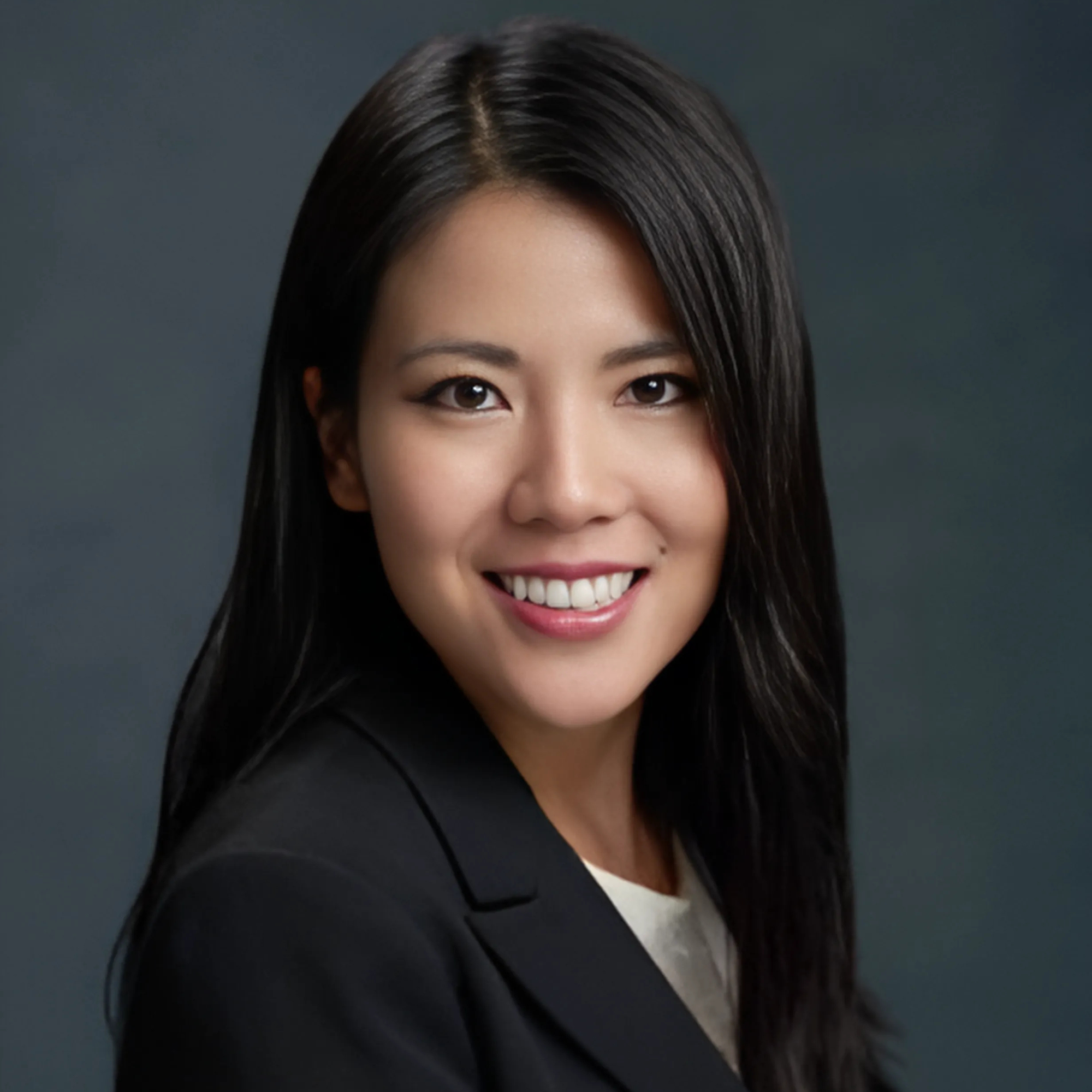 Wencui Han Headshot